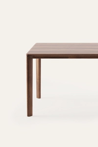 Stůl Neva minimalistický dřevěný jídelní stůl z masivu