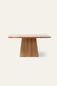 Konferenční stolek Nomu designový čtvercový konferenční stolek z masivu