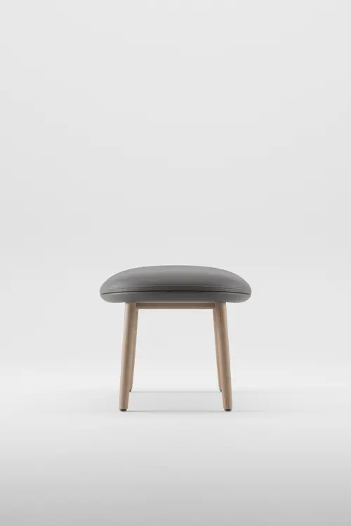 Taburet Neva designová podnožka z masivu