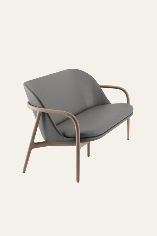 Pohovka Neva Sofa Trimmed designová dvoumístná designová pohovka z masivu