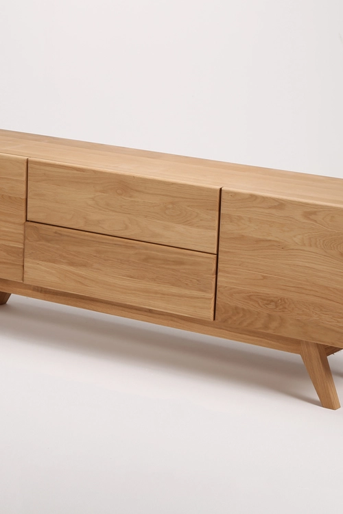 TV stolek Luba dřevěný TV lowboard z masivu