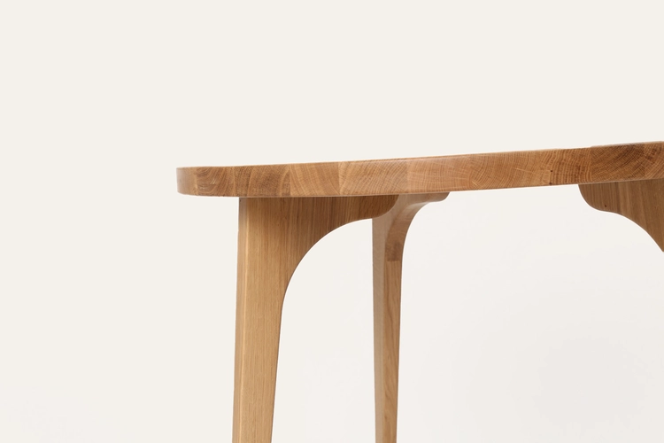 Jídelní stůl Dora kulatý jídelní stůl z masivu