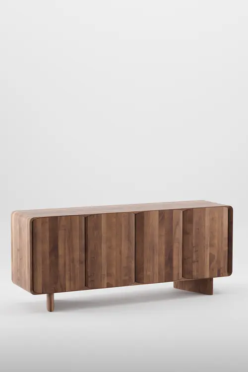 Komoda Bloop designová komoda z masivního dřeva se zaoblenými dvířky