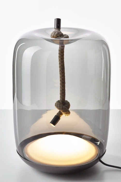 Knot Cilindro designová stolní lampa z ručně foukaného skla
PC01078_061