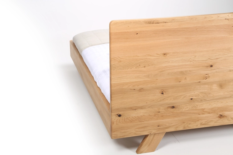 Postel Luca dřevěná manželská postel v rustikálním stylu