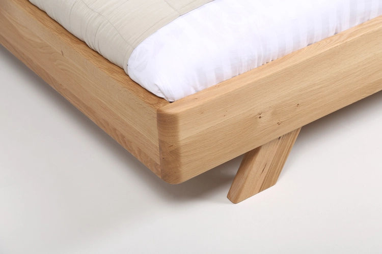 Postel Luca dřevěná manželská postel v rustikálním stylu