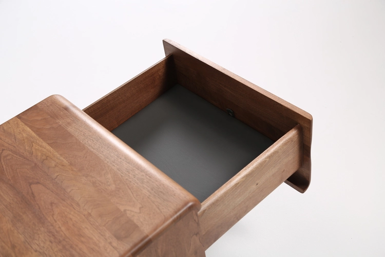 Noční stolek Antoni designový dřevěný noční stolek