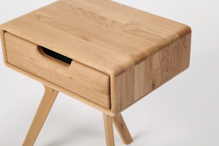 Noční stolek Naim minimalistický dřevěný noční stolek