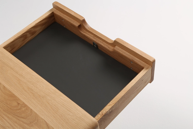 Noční stolek Naim minimalistický dřevěný noční stolek