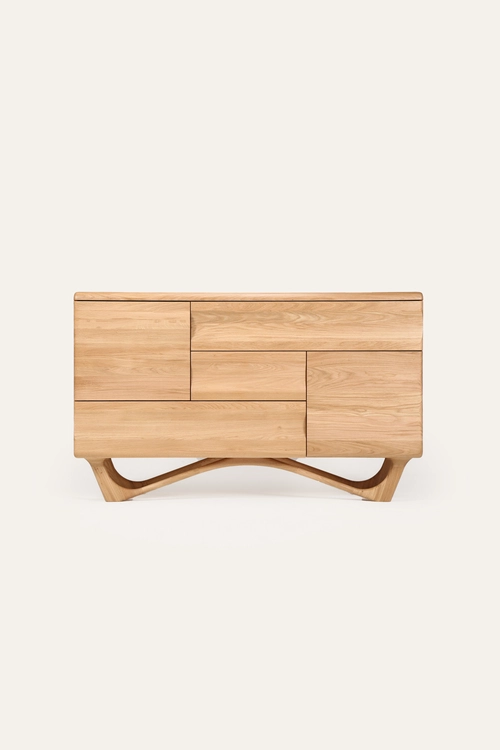 Komoda Antoni Alto masivní dřevěná komoda