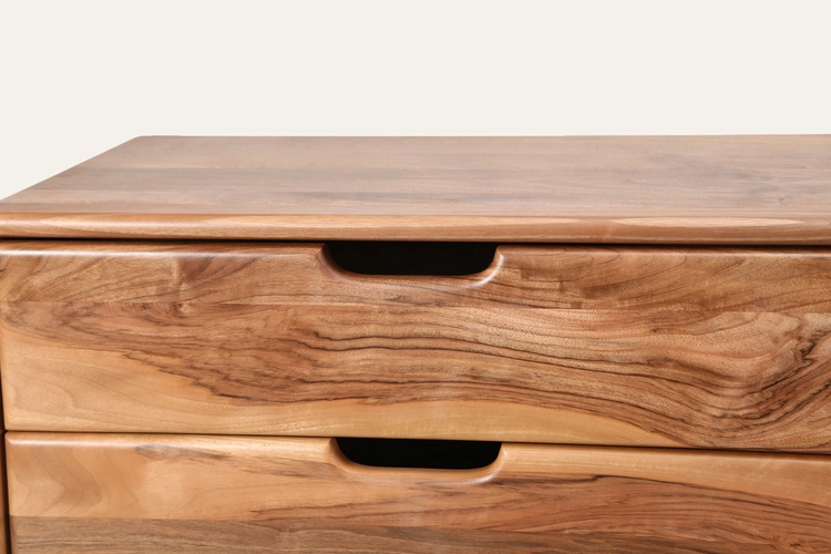 Komoda Amadeo vysoká zásuvková komoda z masivu