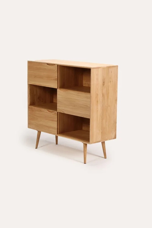 Skříň Primo Alta skandinávská skříň z masivu