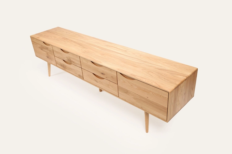 TV stolek Primo Bassa 1800 prodloužený masivní lowboard pro moderní interiéry