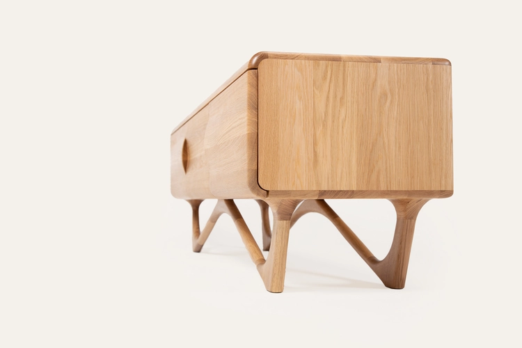 TV stolek Antoni 1600 luxusní dřevěný TV lowboard