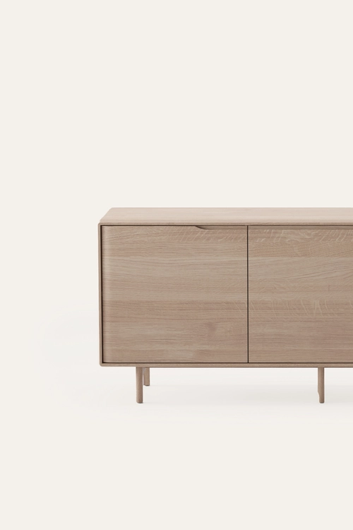 Komoda Invito designová dubová komoda