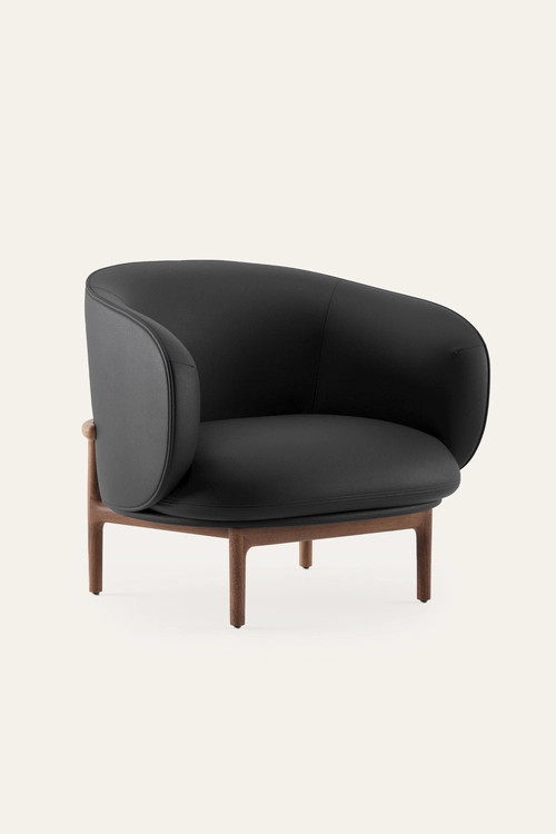 Křeslo Mela Lounge designové čalouněné křeslo z masivního dřeva