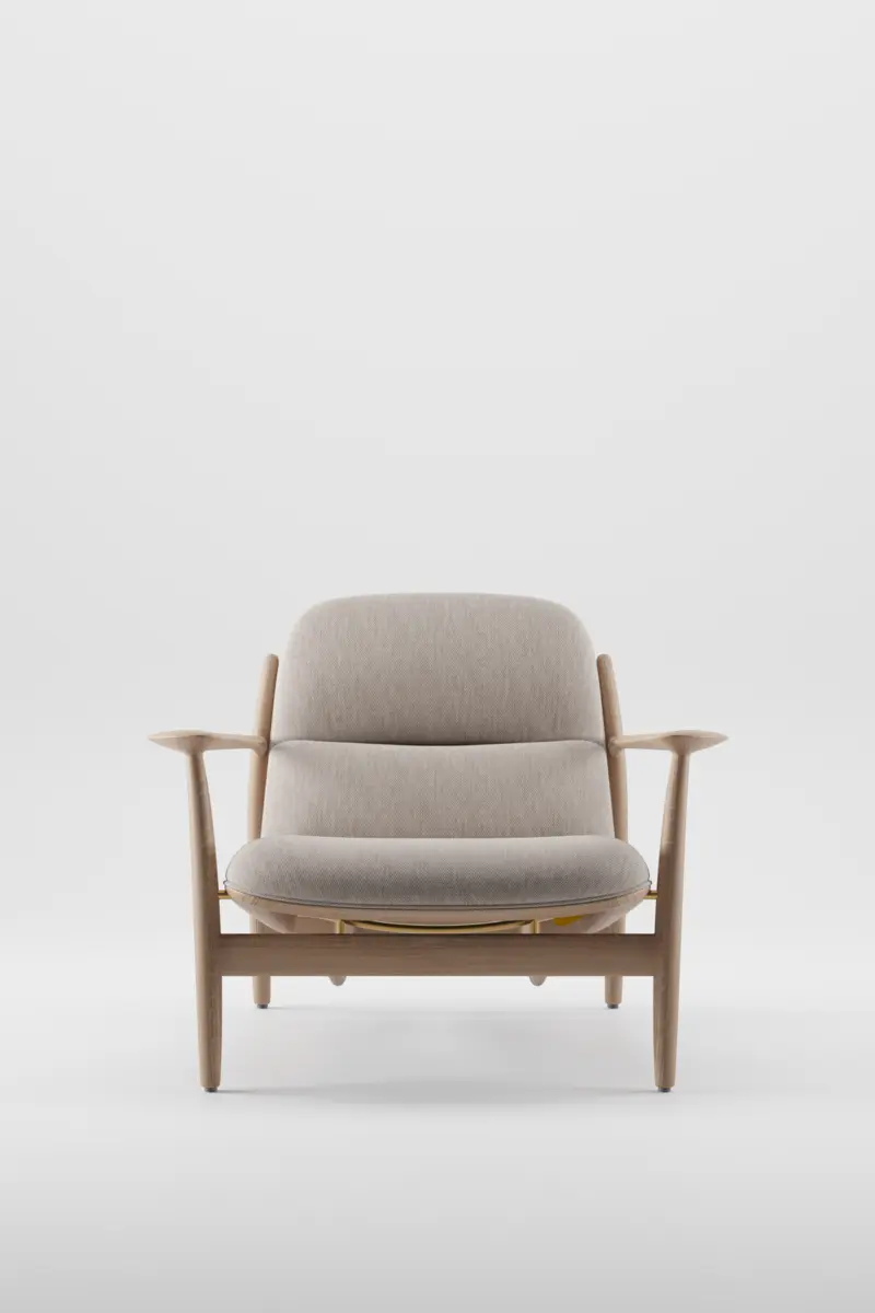Křeslo Nila Lounge Trimmed designové čalouněné křeslo z masivu s područkami