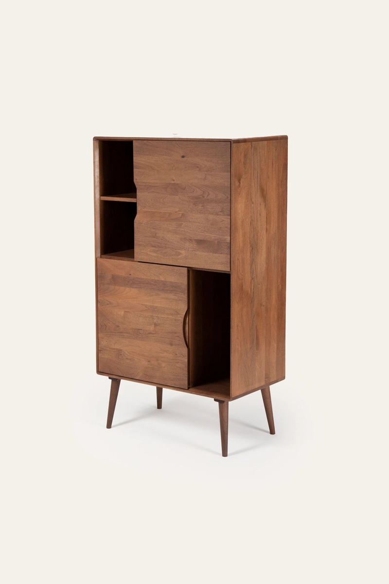 Skříň Mua vyšší designová skříň z masivu